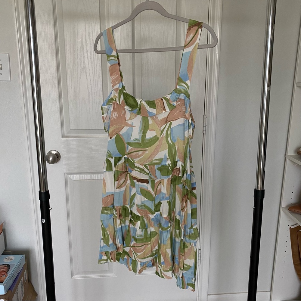 Floral tropical pattern mini dress ruffle